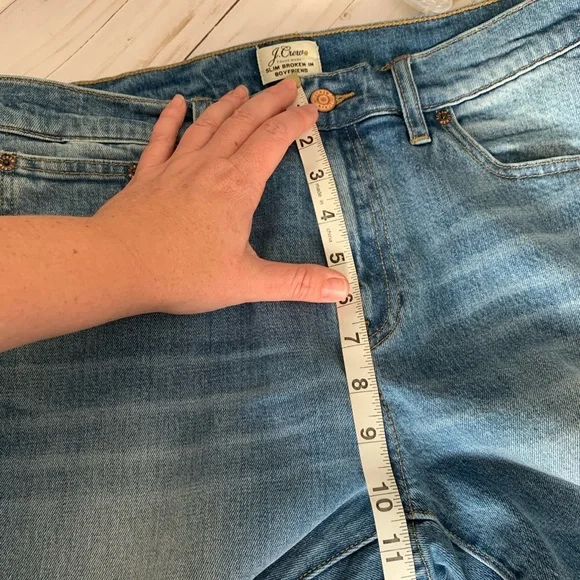 🆕J. Crew slim broken in boyfriend jeans - Picture 6 of 9